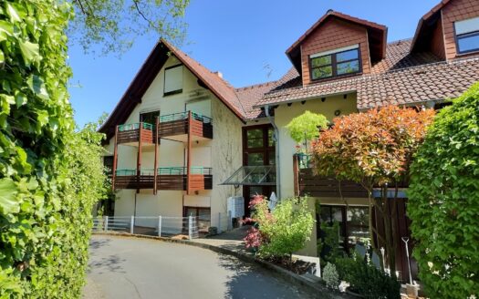 1,5 Zimmer Maissonette in der Idylle